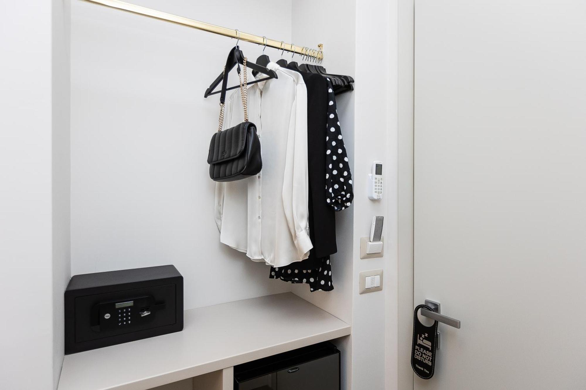 La Dolce Vita Boutique Guest House Rome Bagian luar foto